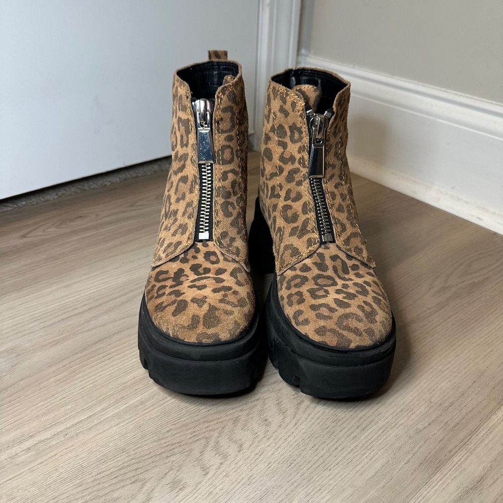 GB Gianni Bini‎ All-Star Leopard Print Suede Lug Sole Platform Booties US Sz 6 - Picture 2 of 7